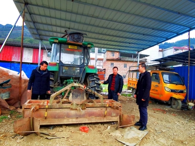 融安县开展农机检修服务 助力春耕生产